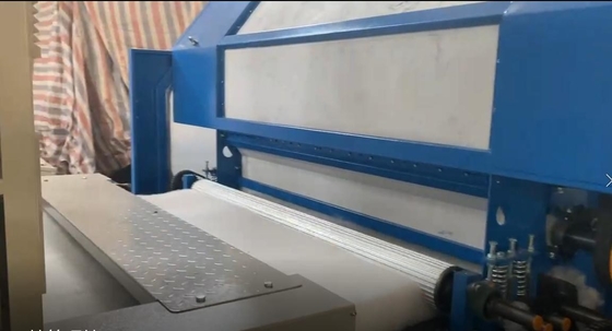Nieuw type HYSL-150 High Speed Carding Machine Werkwijdte 1500 mm